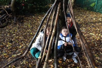 forest school den