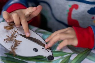 Crafting a hedgehog with leaves