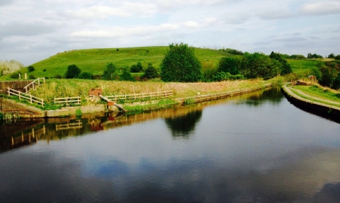 The Manchester, Bolton and Bury Canal on the Kingfisher Trail