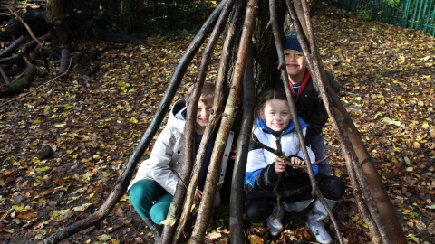 forest school den
