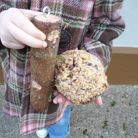 Homemade birdfeed
