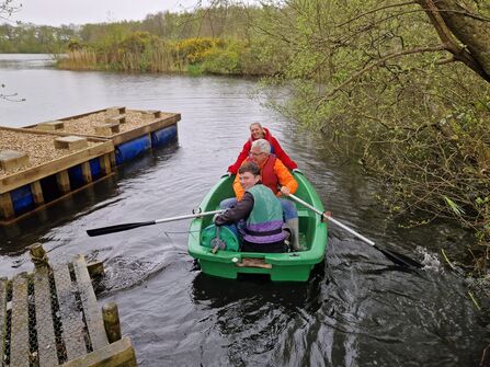 Mere Sands Wood volunteers 
